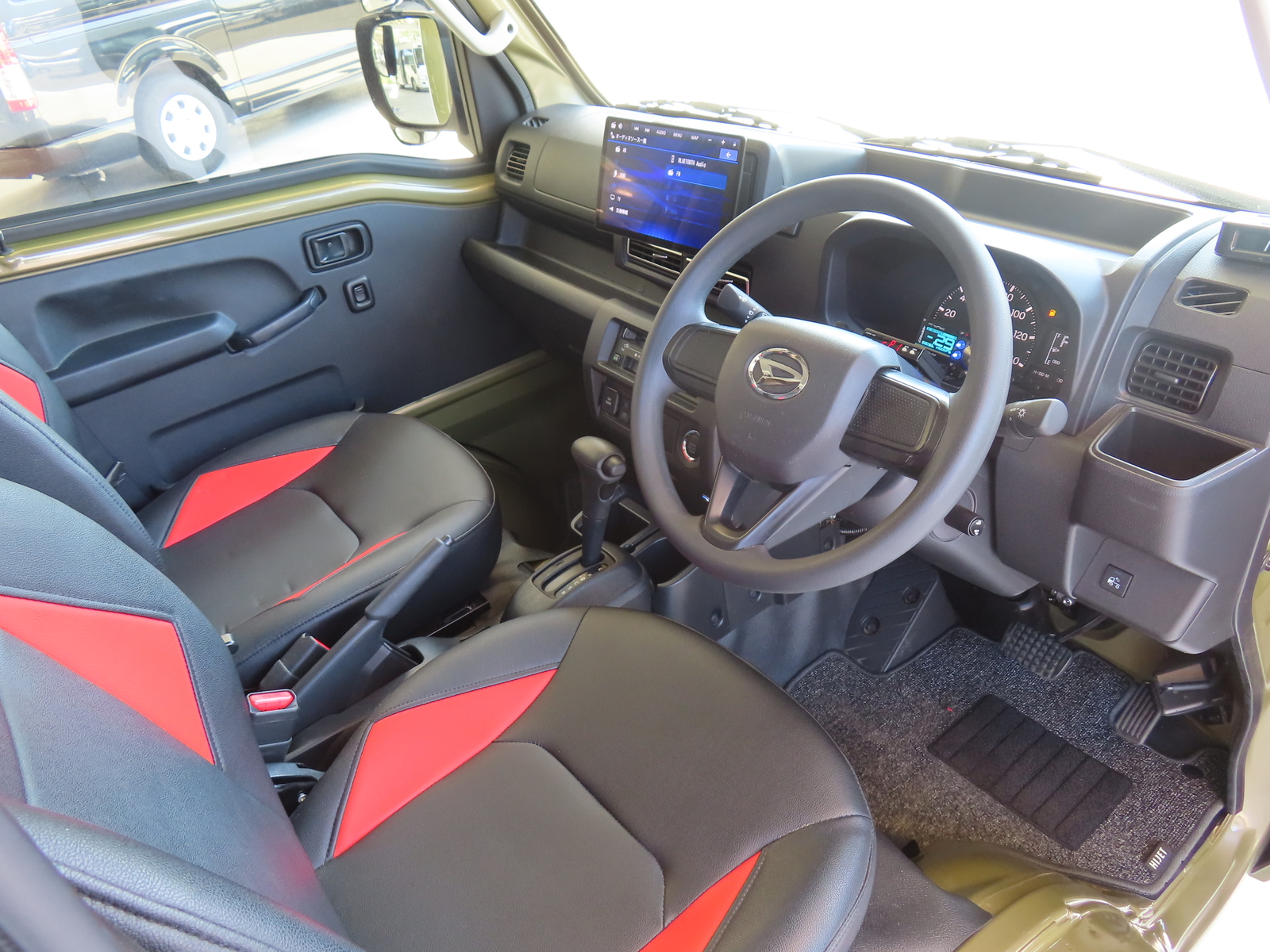 キャンピングカー軽キャンパー