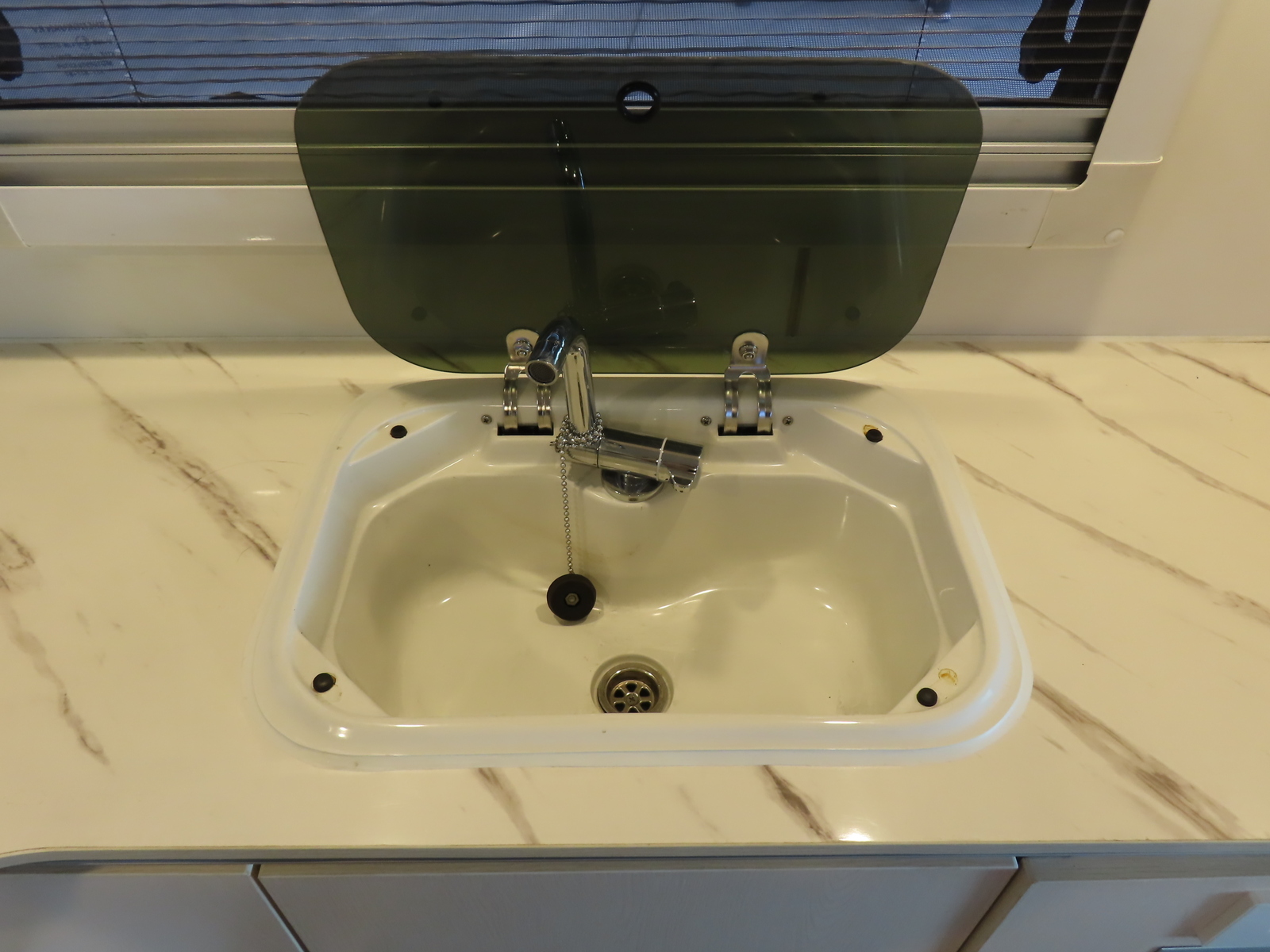 キャンピングカー軽キャンパー