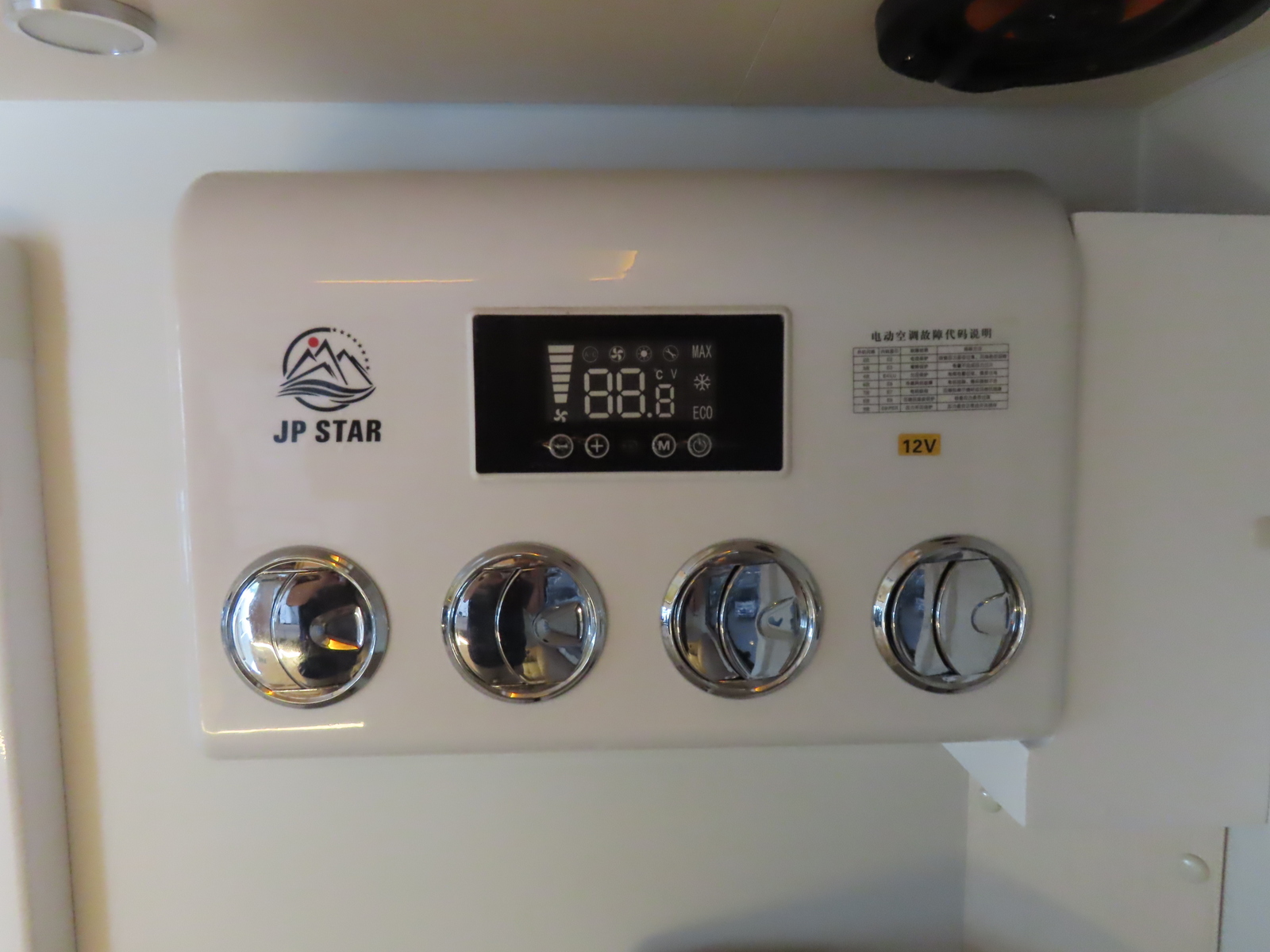 キャンピングカー軽キャンパー