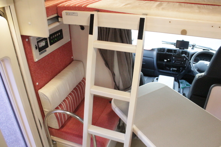 キャンピングカーキャブコン