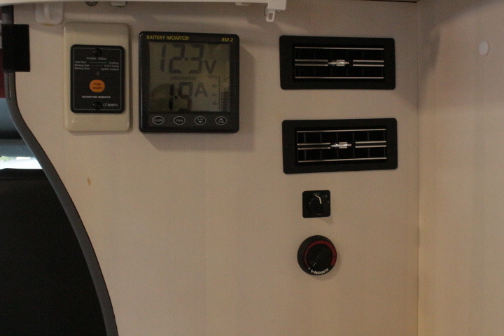 キャンピングカーキャブコン