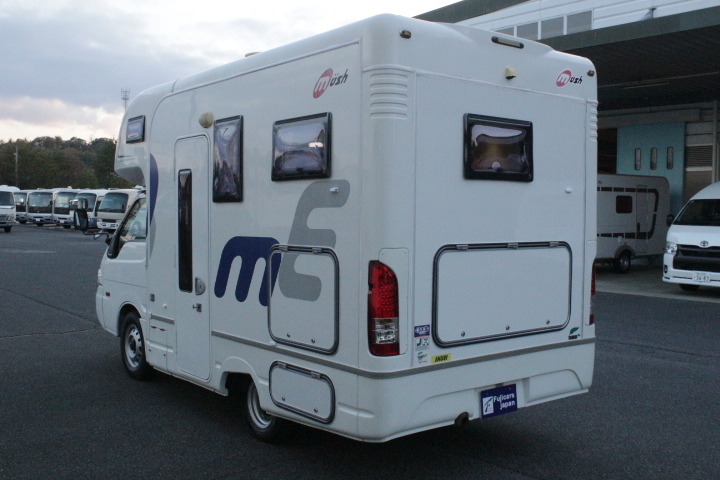 キャンピングカーキャブコン