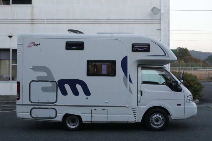 キャンピングカーキャブコン