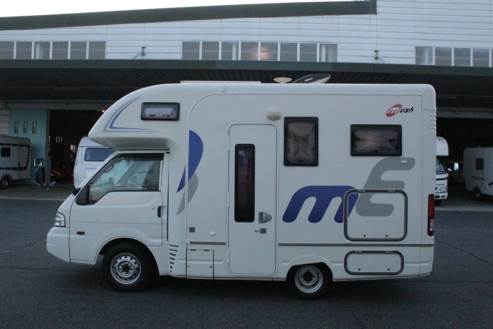 キャンピングカーキャブコン