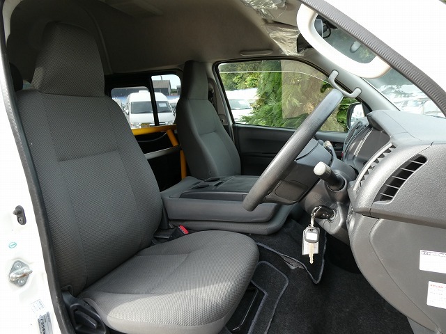 トヨタレジアスエース