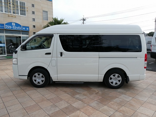 トヨタレジアスエース