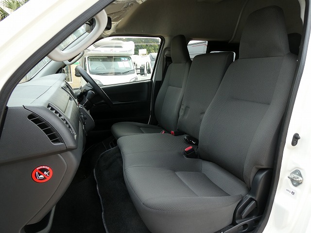 トヨタレジアスエース