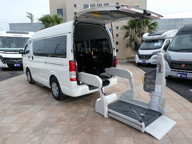 トヨタレジアスエース