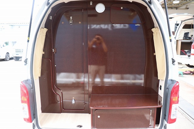 キャンピングカーバンコン