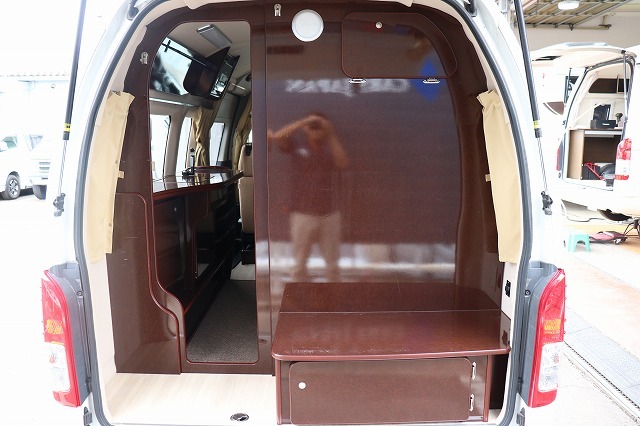 キャンピングカーバンコン