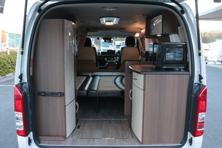 キャンピングカーバンコン