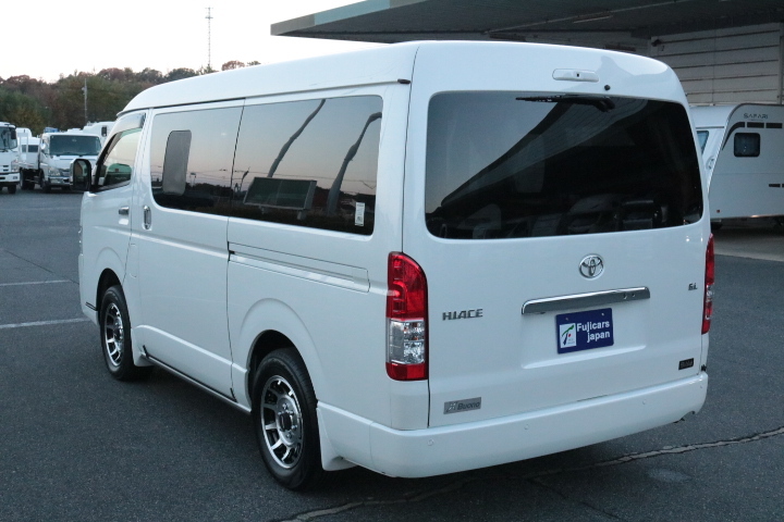 キャンピングカーバンコン