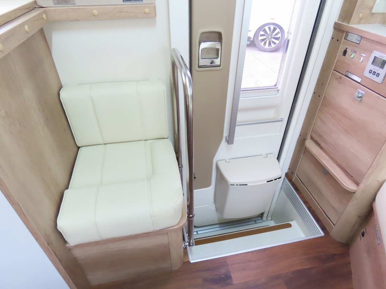 キャンピングカーキャブコン