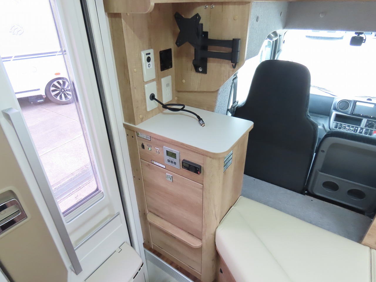 キャンピングカーキャブコン