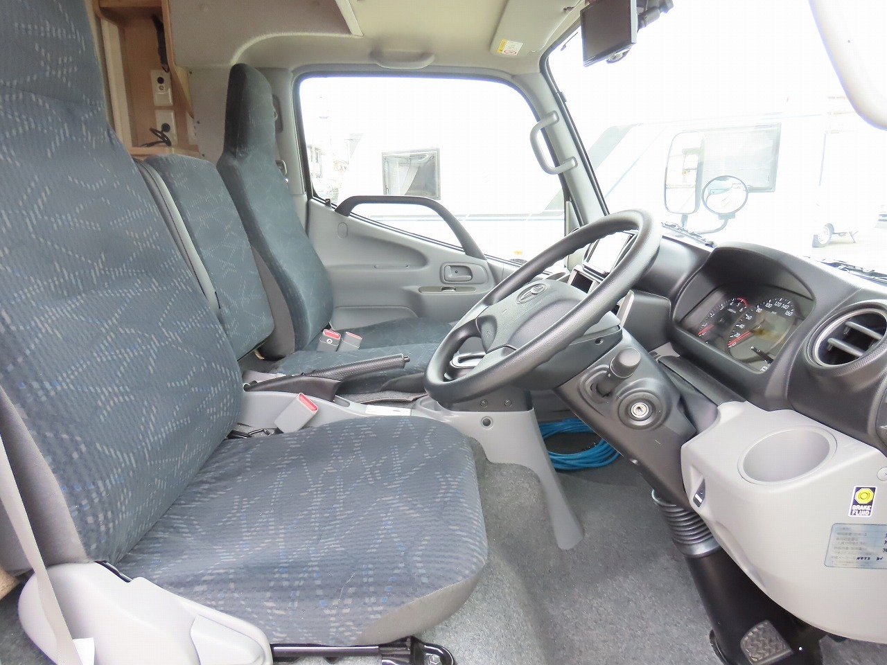 キャンピングカーキャブコン