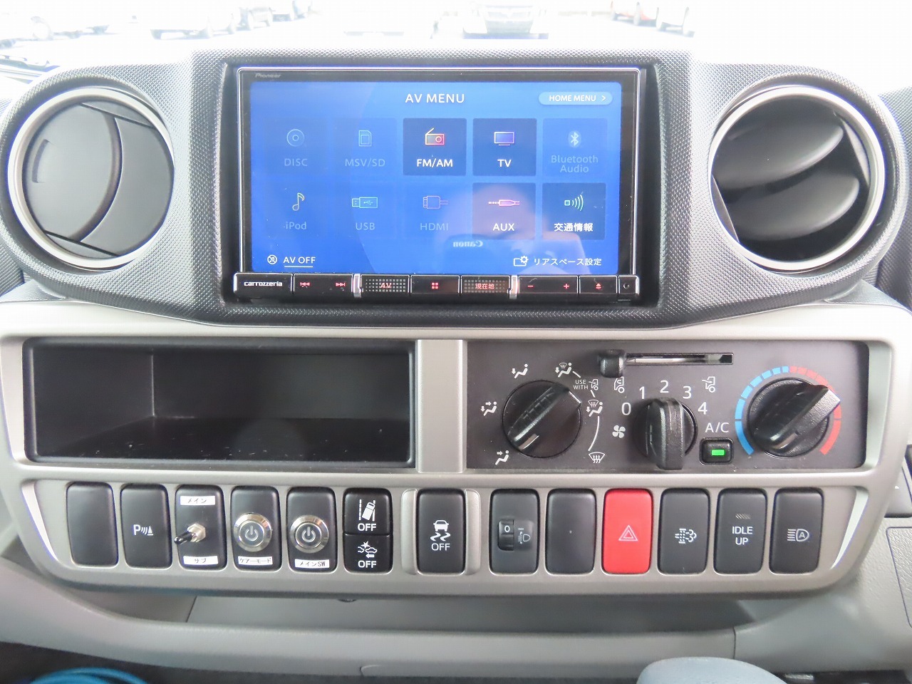 キャンピングカーキャブコン