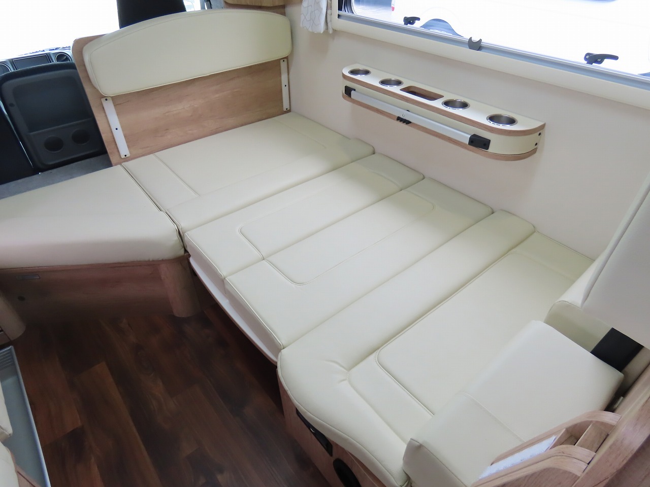 キャンピングカーキャブコン