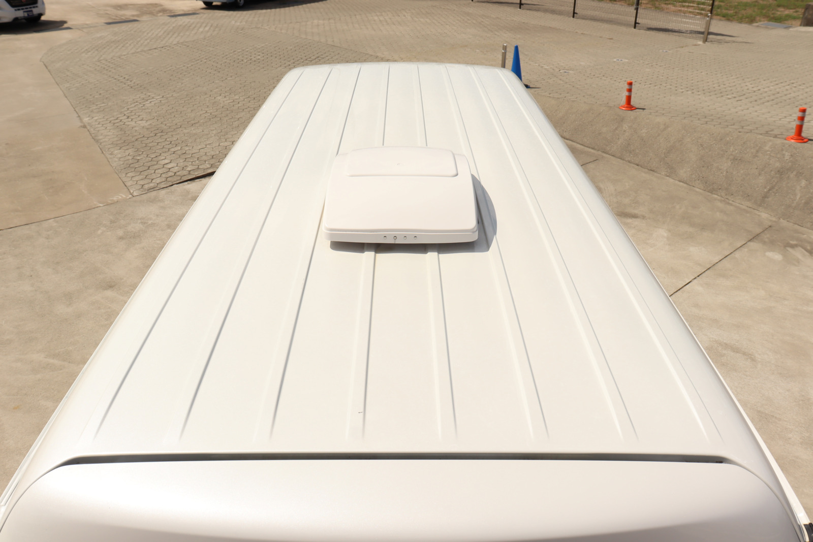 キャンピングカーバンコン