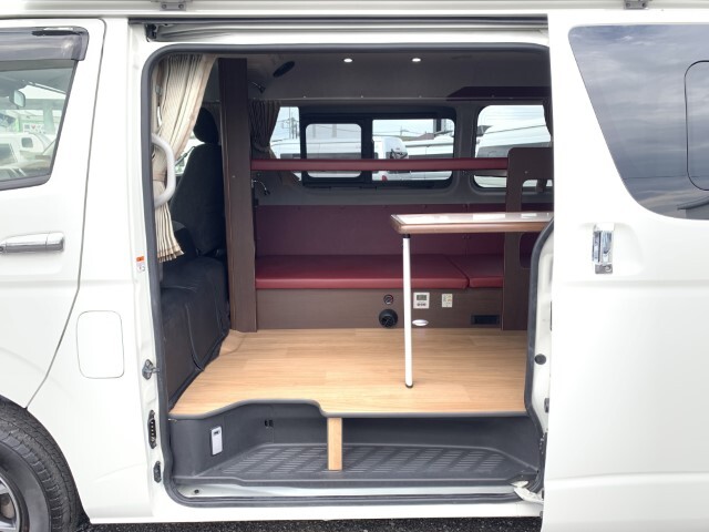 キャンピングカーバンコン