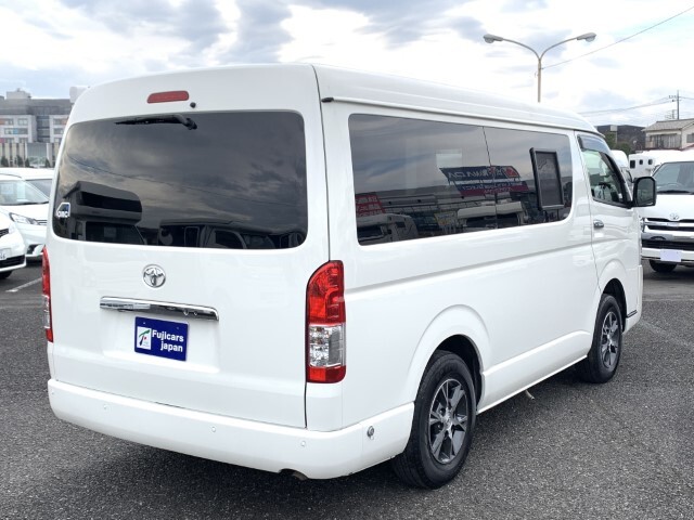 キャンピングカーバンコン