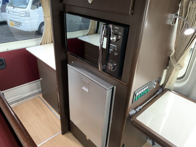 キャンピングカーバンコン