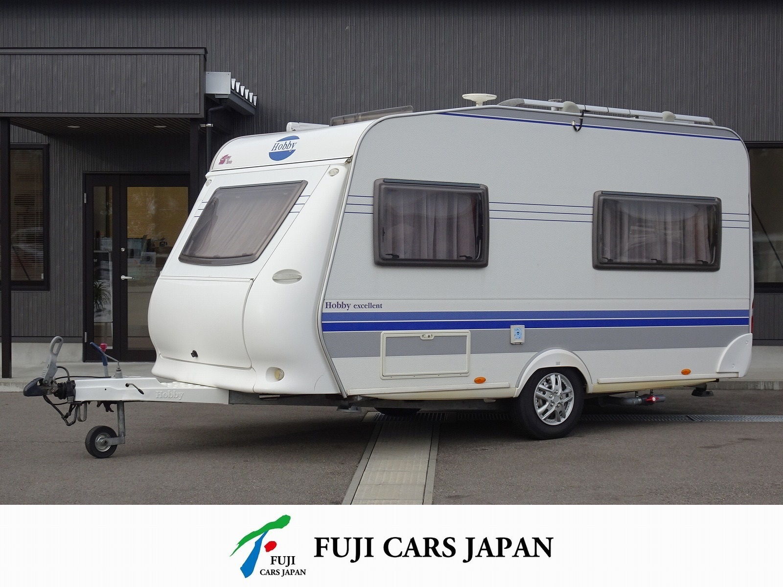 トレーラー ホビー400 牽引免許不要