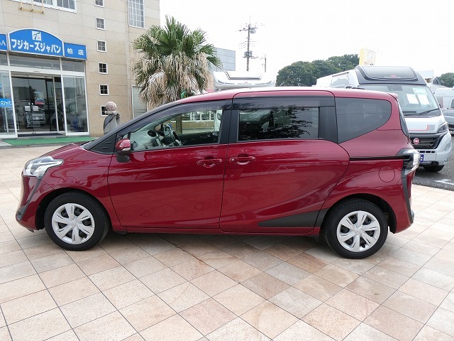 トヨタシエンタ