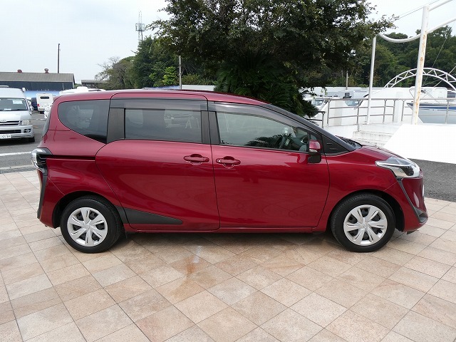 トヨタシエンタ