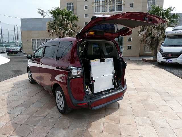 トヨタシエンタ