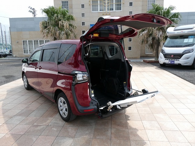 トヨタシエンタ