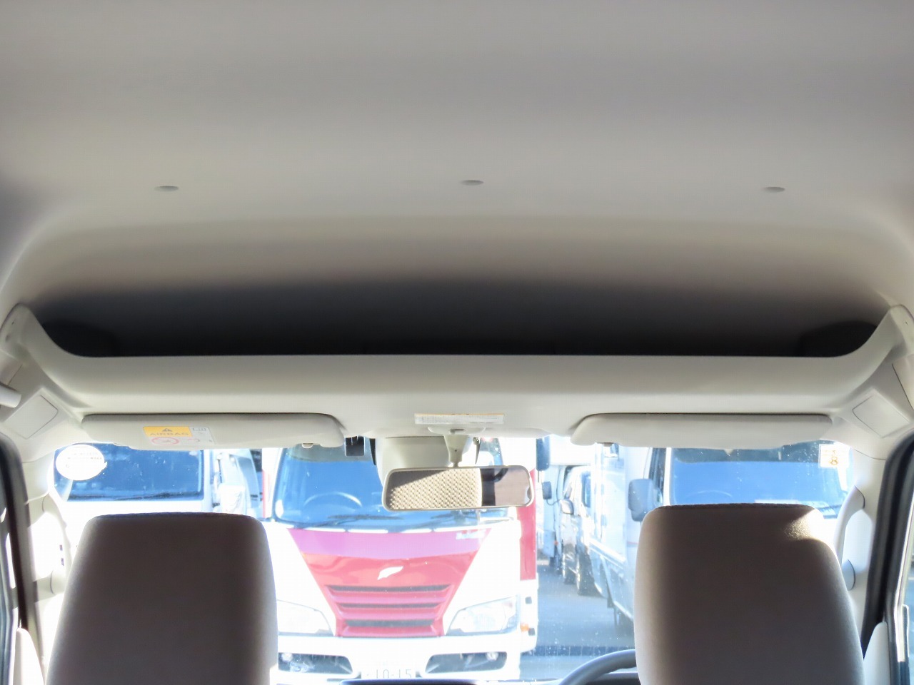 キャンピングカー軽キャンパー