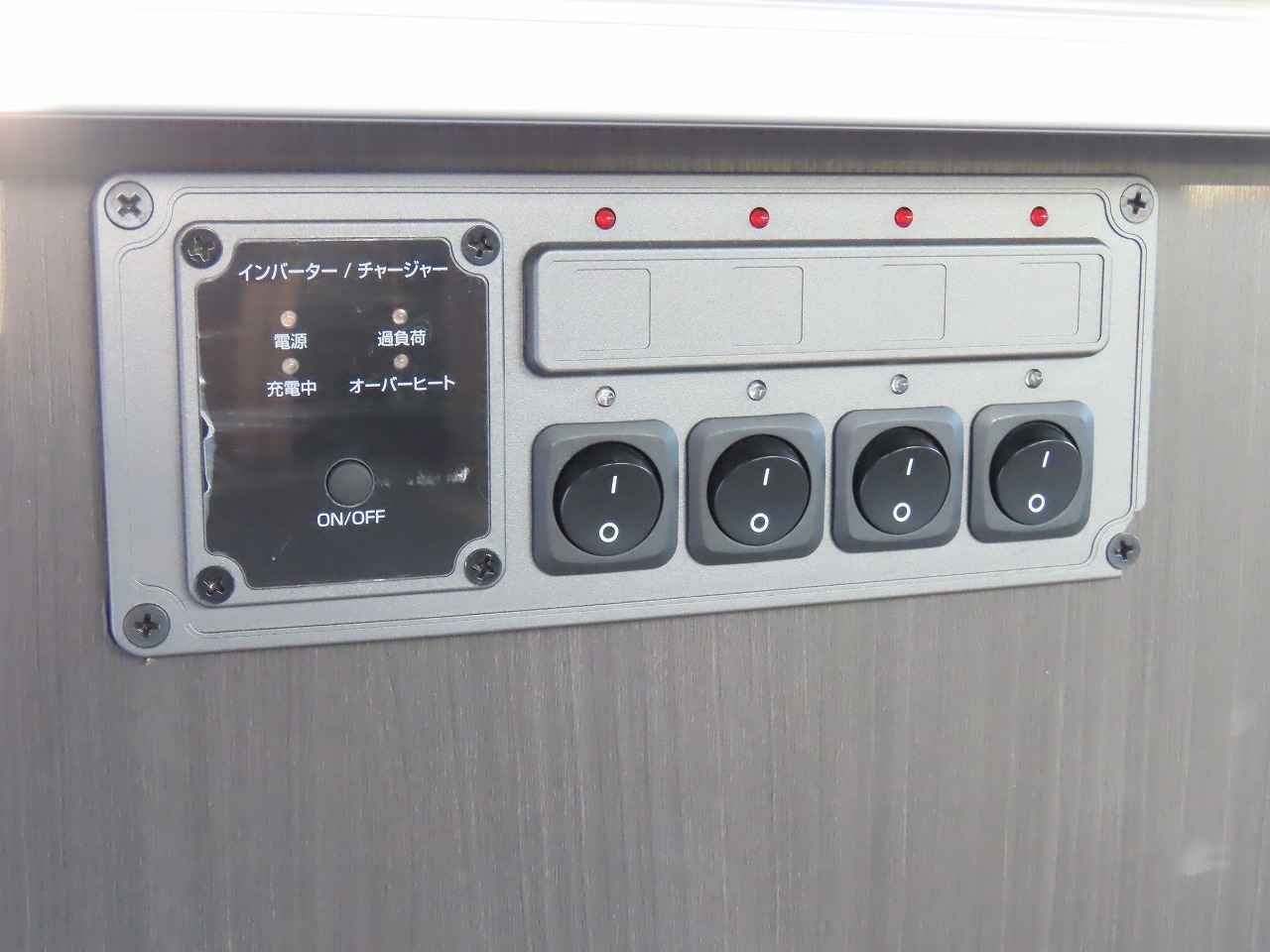 キャンピングカー軽キャンパー