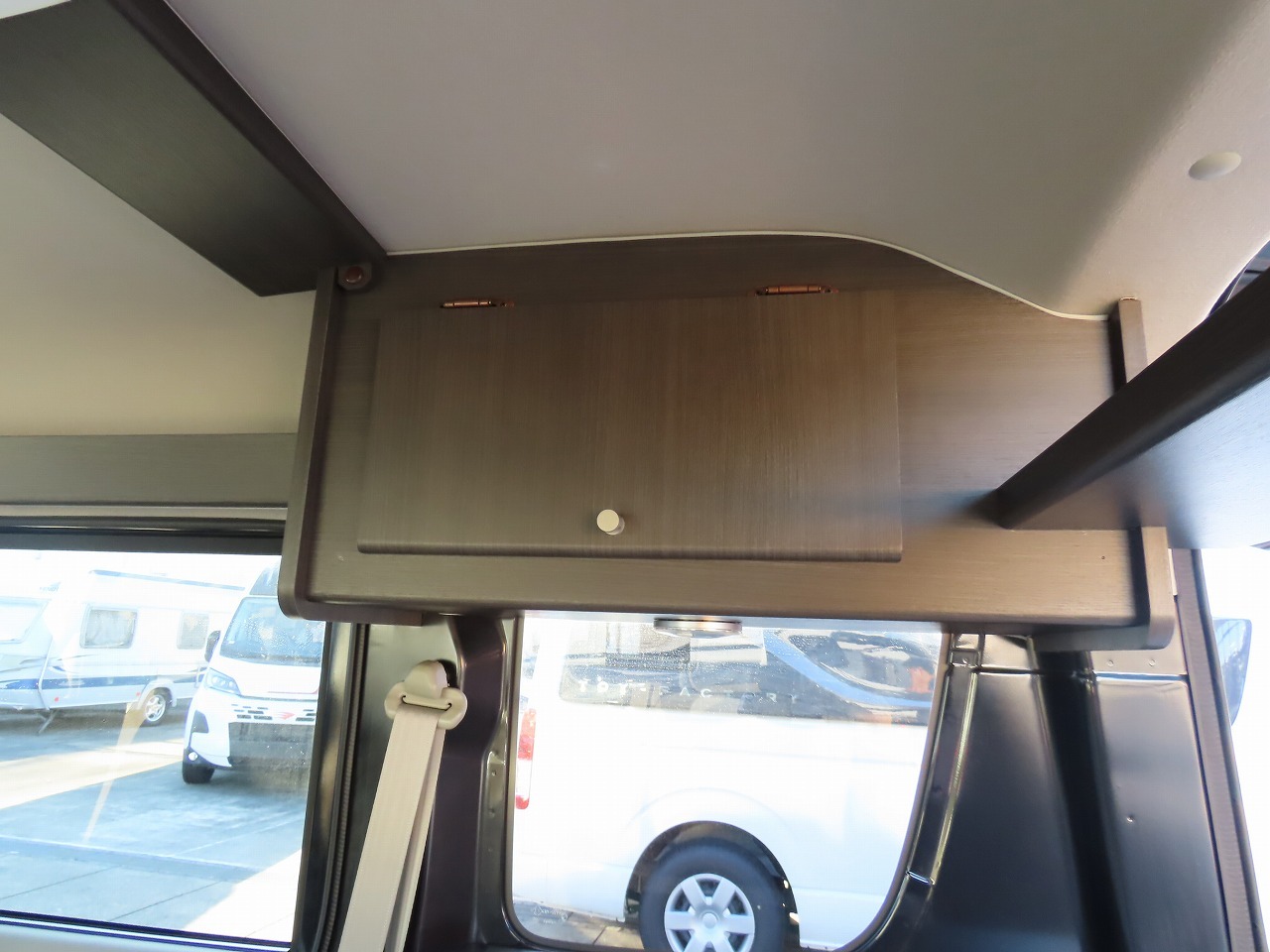 キャンピングカー軽キャンパー