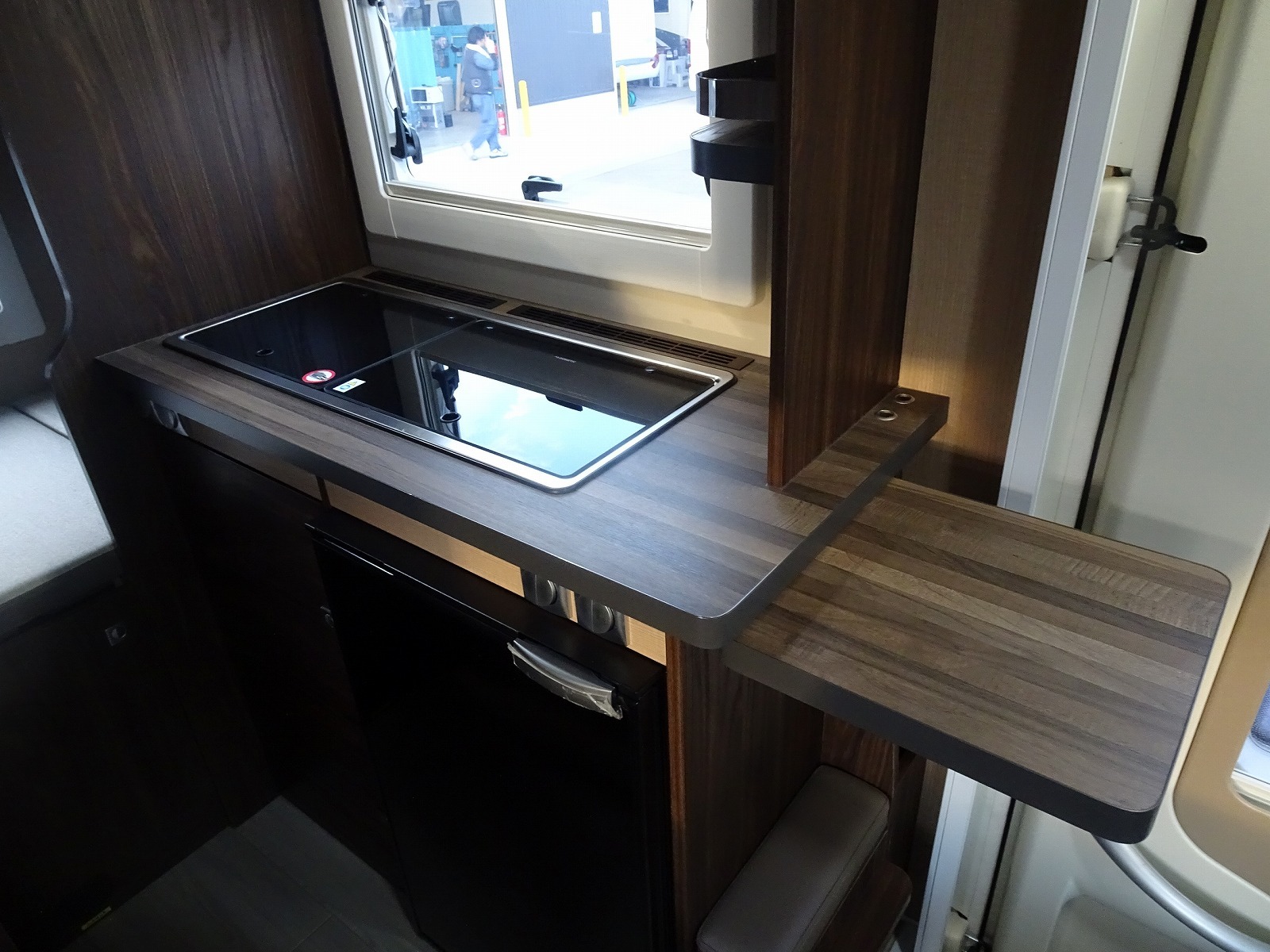 キャンピングカーキャブコン