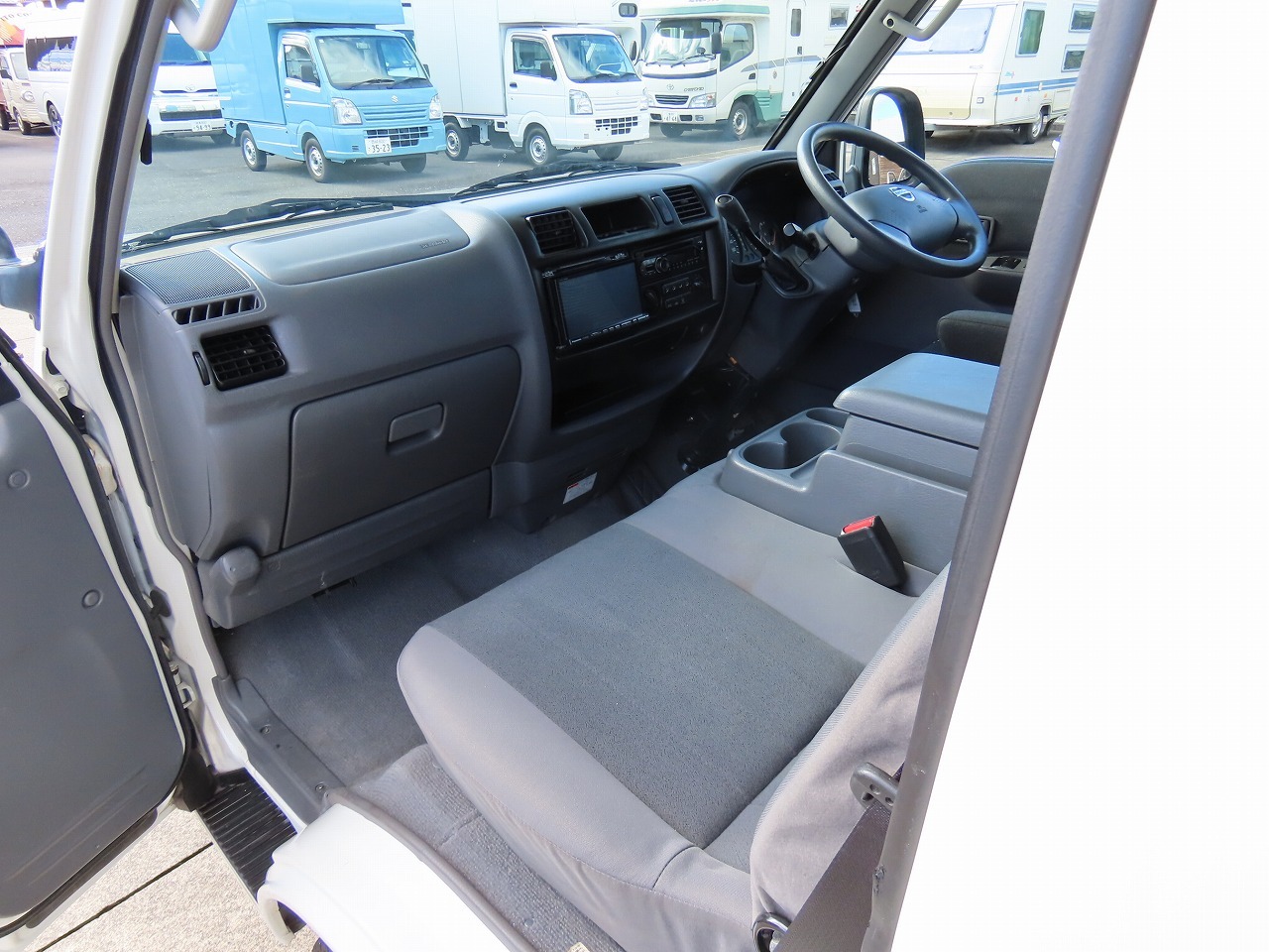 キャンピングカーキャブコン