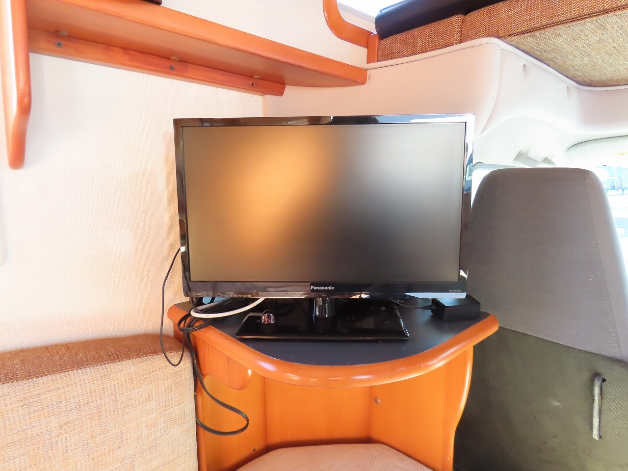 キャンピングカーキャブコン