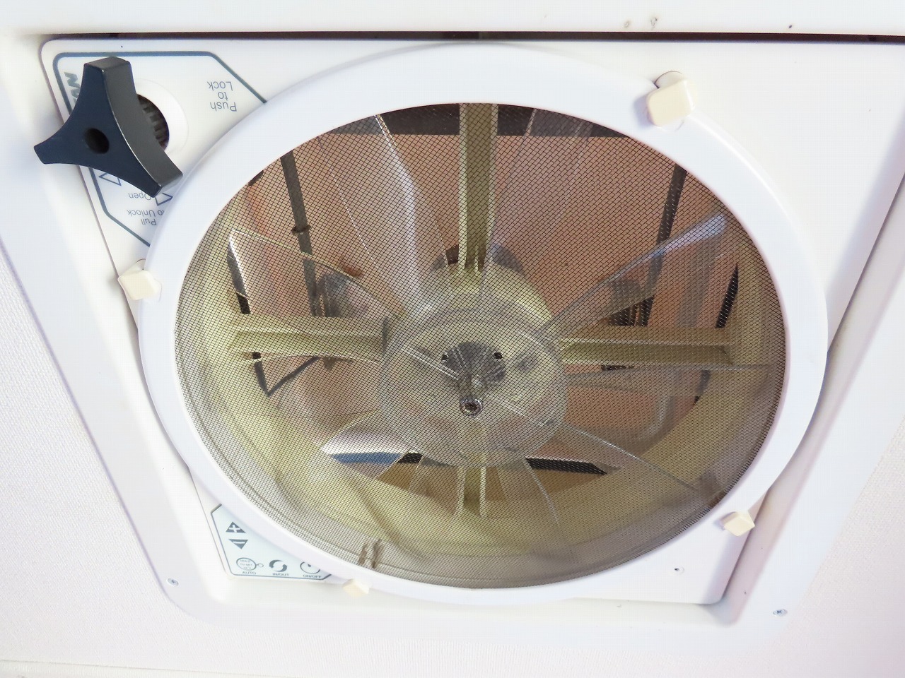 キャンピングカーキャブコン