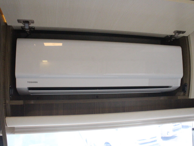 キャンピングカーキャブコン