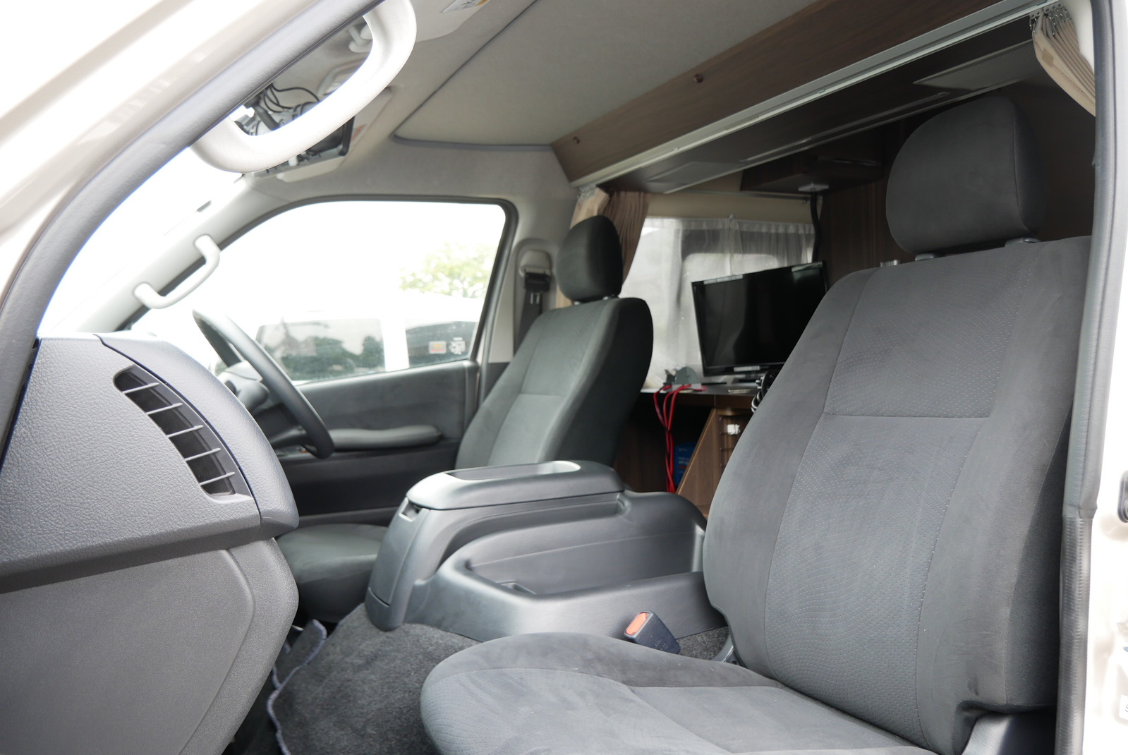 キャンピングカーバンコン