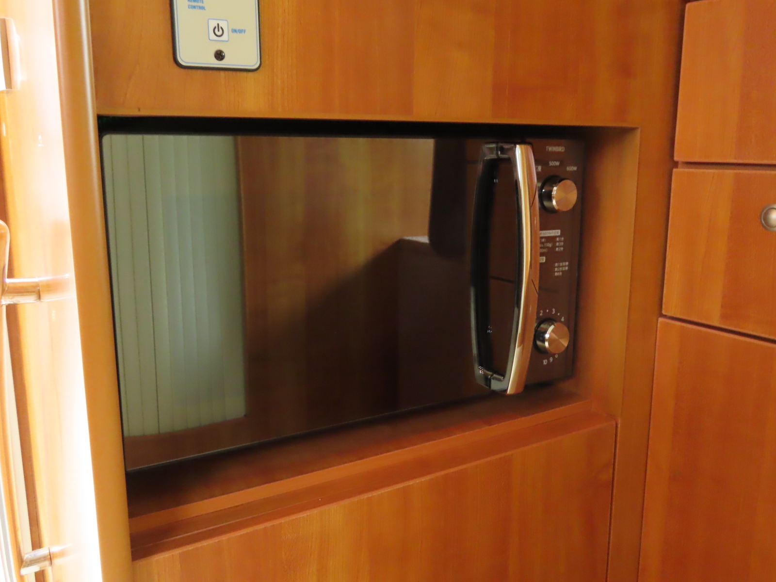 キャンピングカーキャブコン