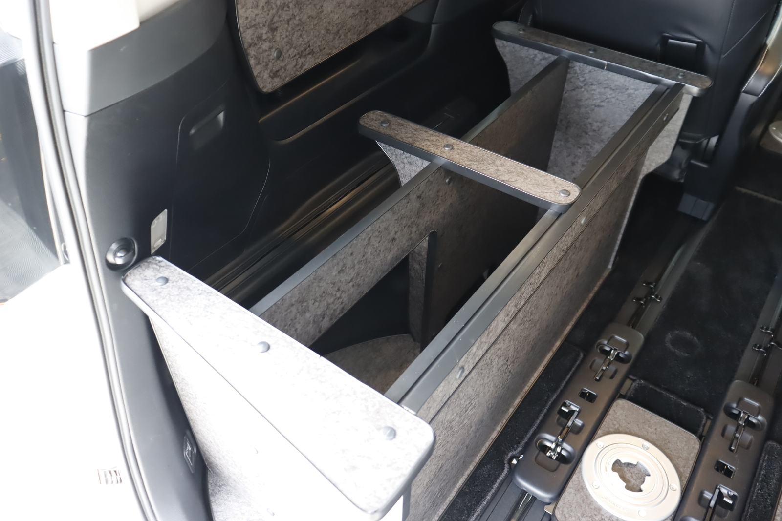 キャンピングカーバンコン