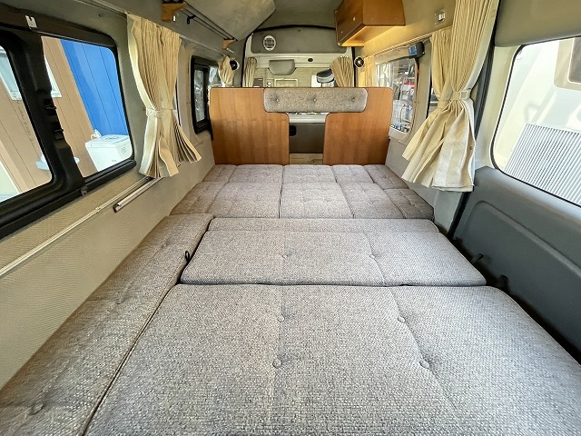 キャンピングカーバンコン