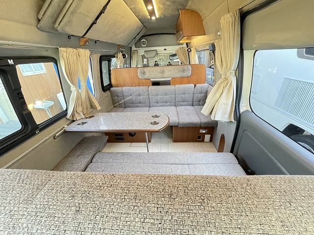 キャンピングカーバンコン