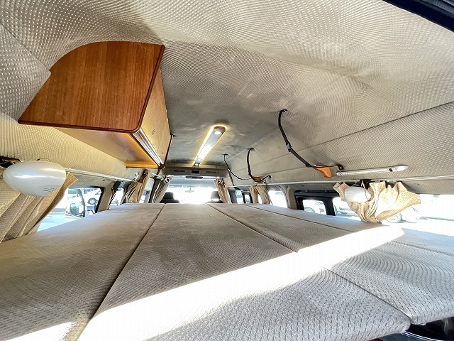 キャンピングカーバンコン