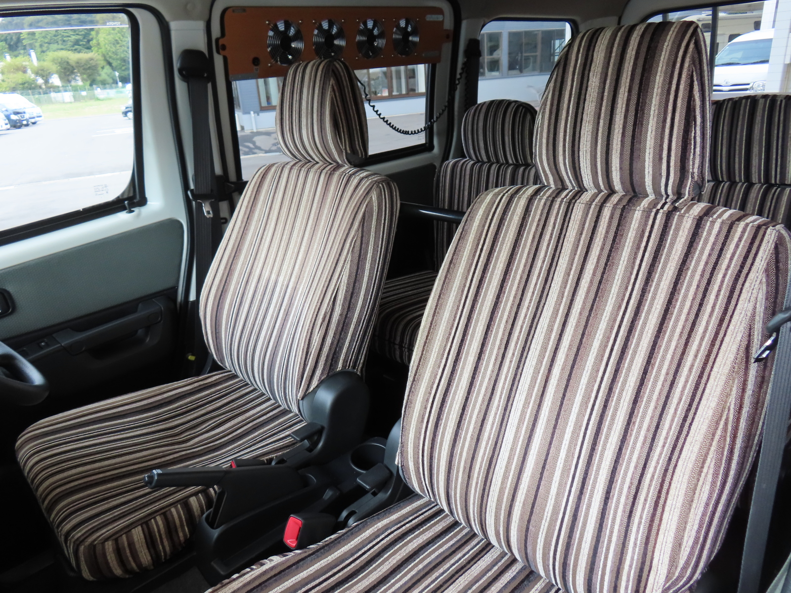 キャンピングカーバンコン