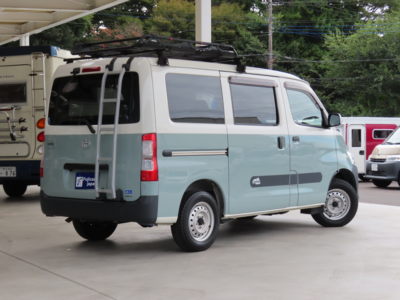 キャンピングカーバンコン