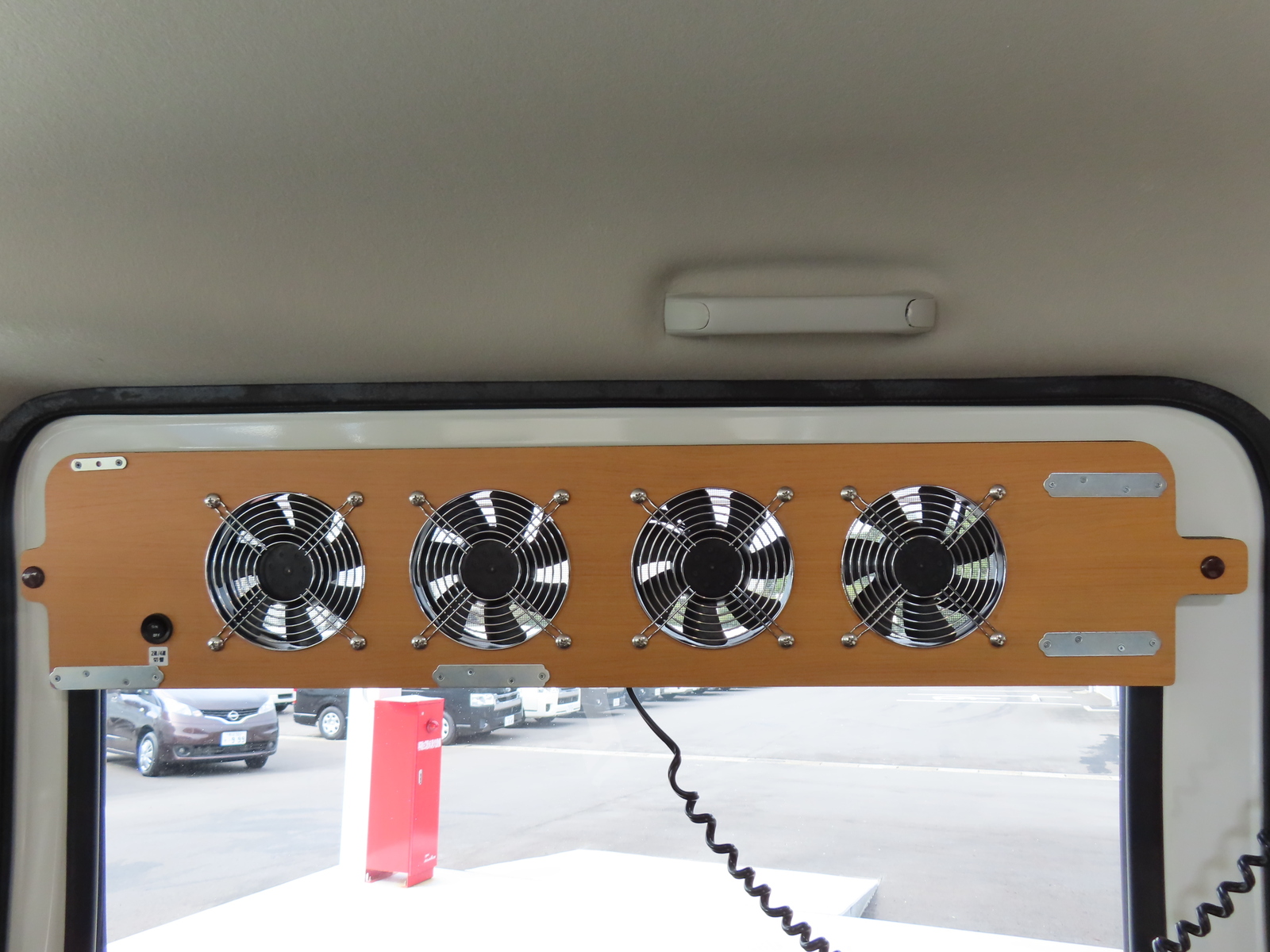 キャンピングカーバンコン