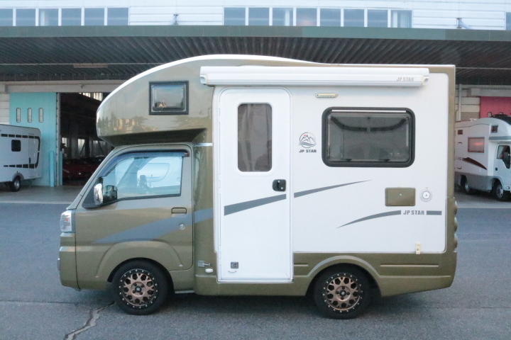 キャンピングカー軽キャンパー
