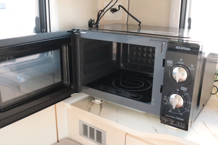 キャンピングカー軽キャンパー