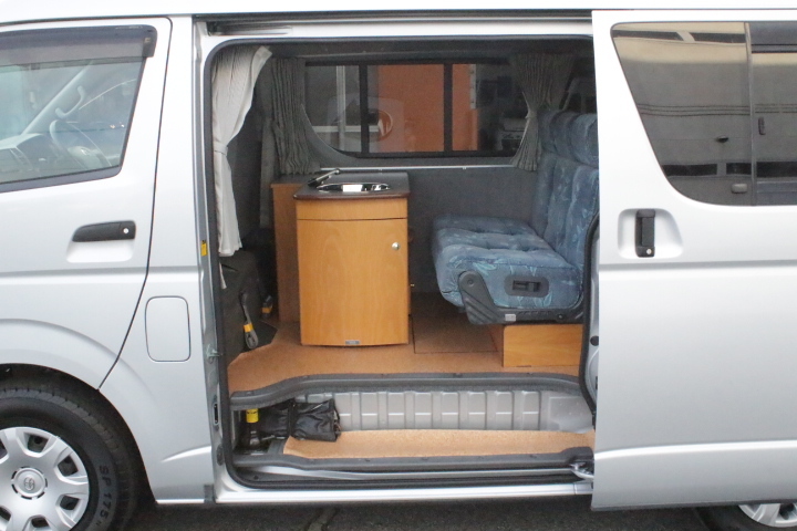 キャンピングカーバンコン